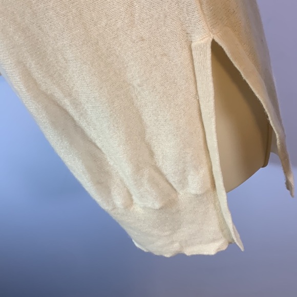 Halogen off white cream cashmere turtleneck sweater side slits soft size XS - Picture 3 of 8